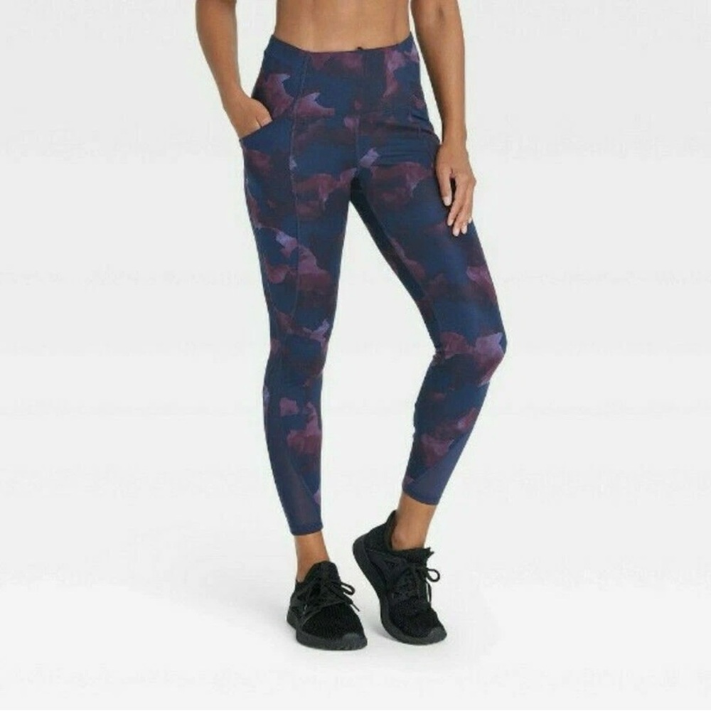 All In Motion High Rise Printed Ankle Leggings Size M Blue Purple